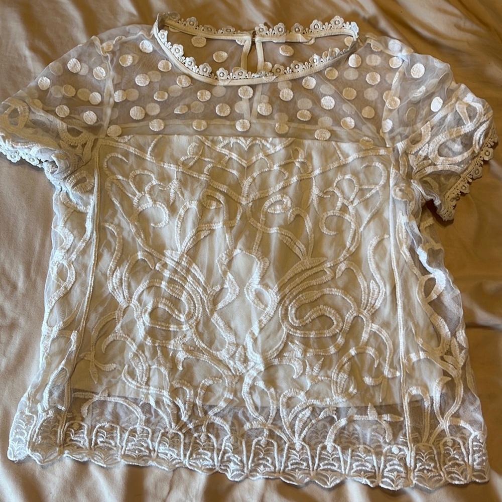 Cream Doiley top